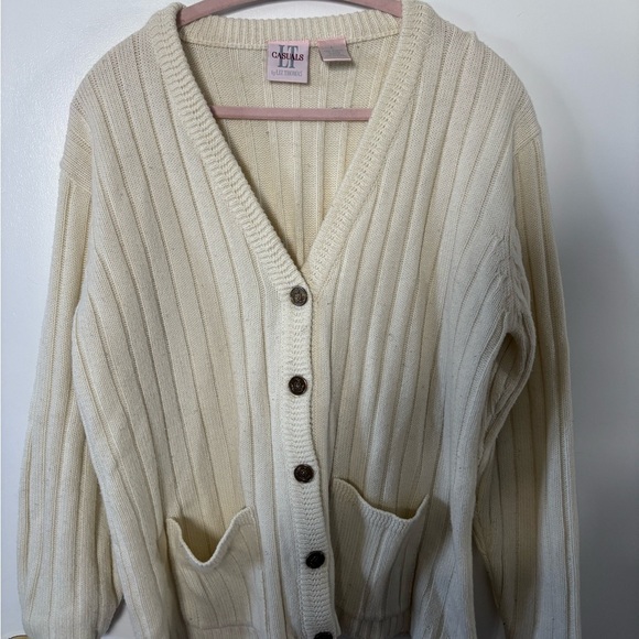 LT Casuals Sweaters - Vintage LT Casuals Cream Ribbed Button-Front Sweater Cardigan Cottagecore Girly